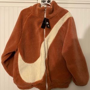 Nike SportSwear Swoosh